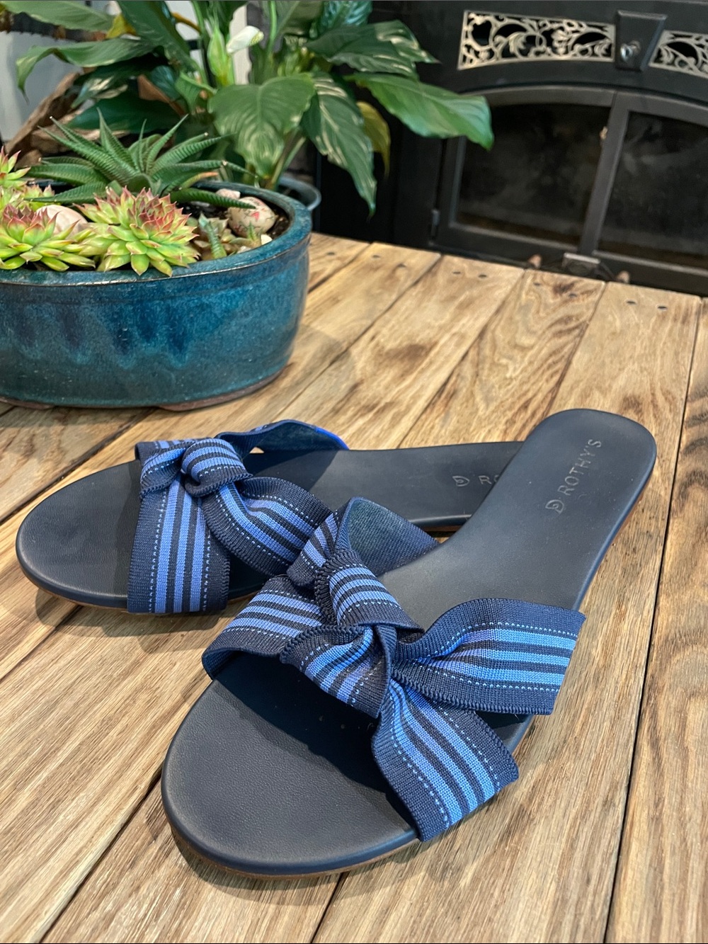 Rothy's "The Knot" Slide Sandals in Navy& Cobalt Stripe Size 12